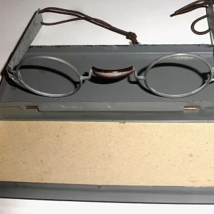 comparez les prix LUNETTES Du MASQUE A GAZ DU SOLDAT ALLEMAND De La PREMIERE GUERRE. /6511 26